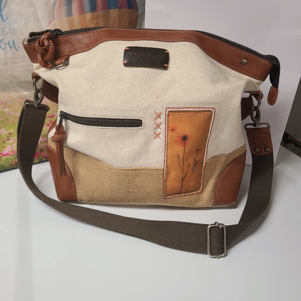 SHERPANI VERONA Women's Ivory Shoulder Bag Tote
